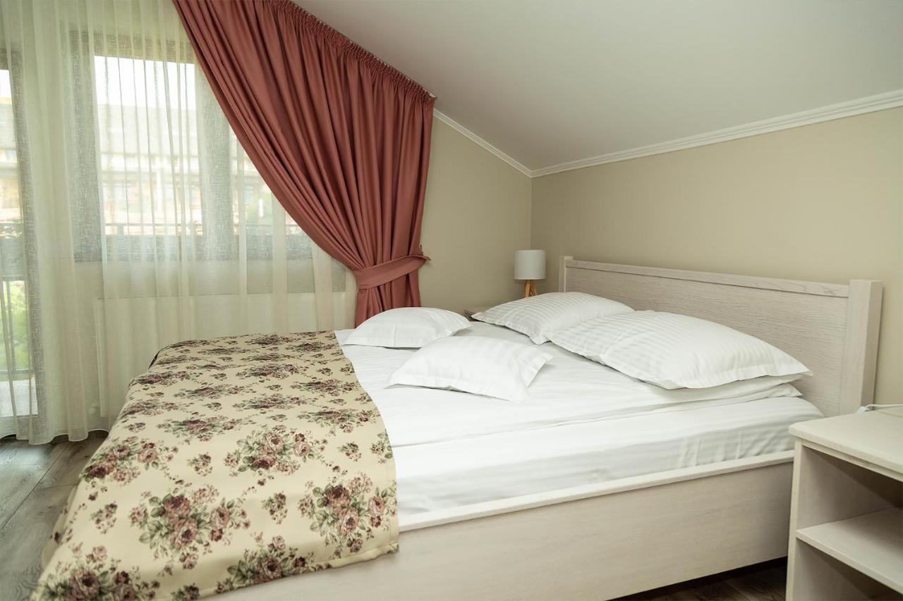 Pensiunea Casablanca Reghin Luaran gambar