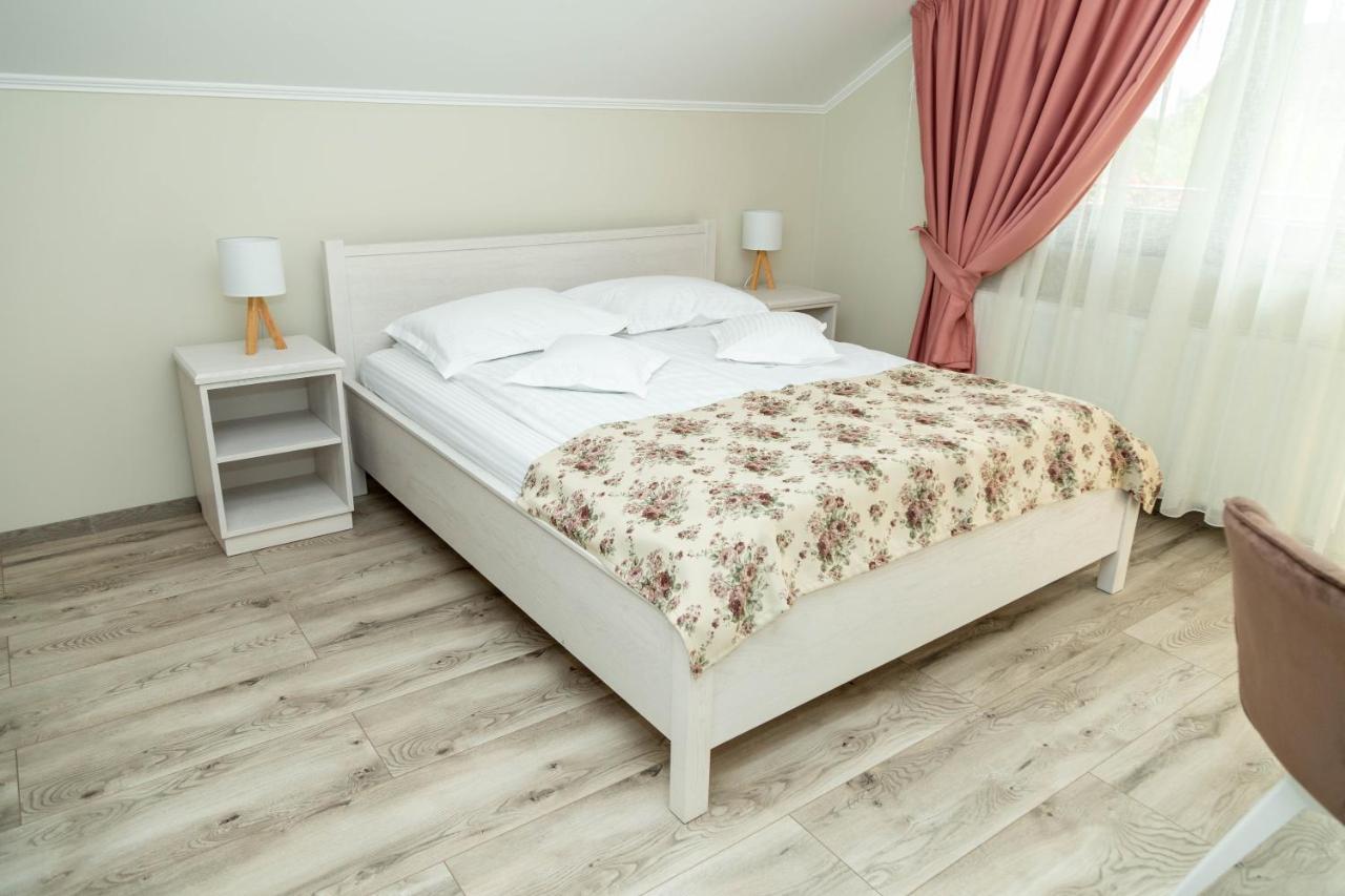 Pensiunea Casablanca Reghin Luaran gambar